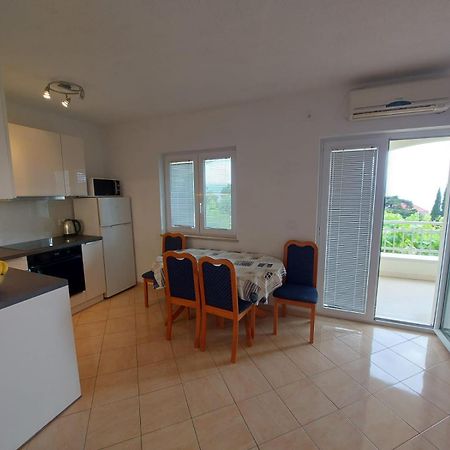 Apartments Gojevic Бол Экстерьер фото